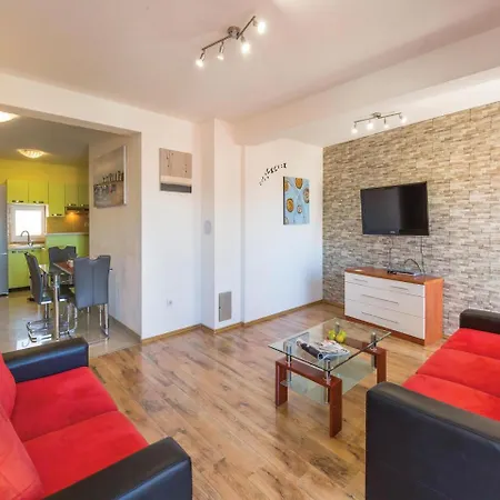 Awesome In With Kitchen